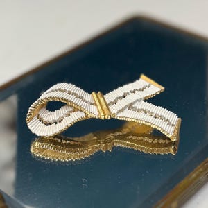 Trifari Bow Brooch - Etsy