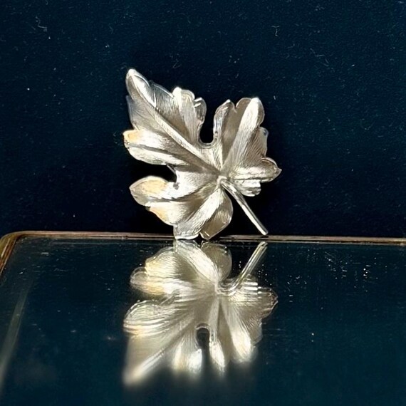 Vintage sterling silver leaf brooch marked AE