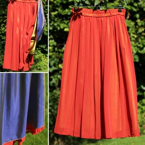 Stunning 1990&#39;s Vintage Pleated Maxi Skirt Size. 10-12