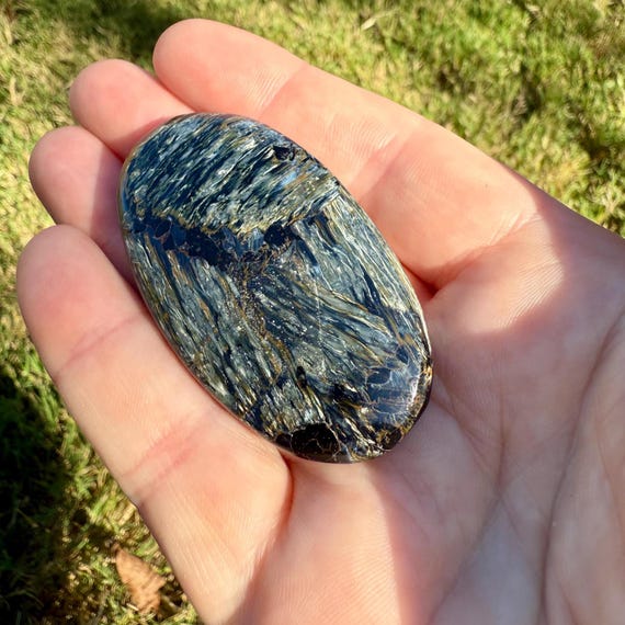 Chatoyant Pietersite Palm Stone