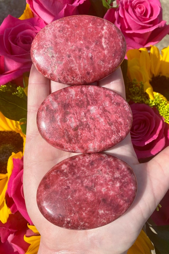 RARE Thulite Palmstone from Norway