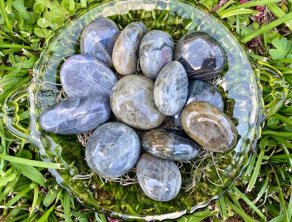 Large Flashy Labradorite Tumbled Stones