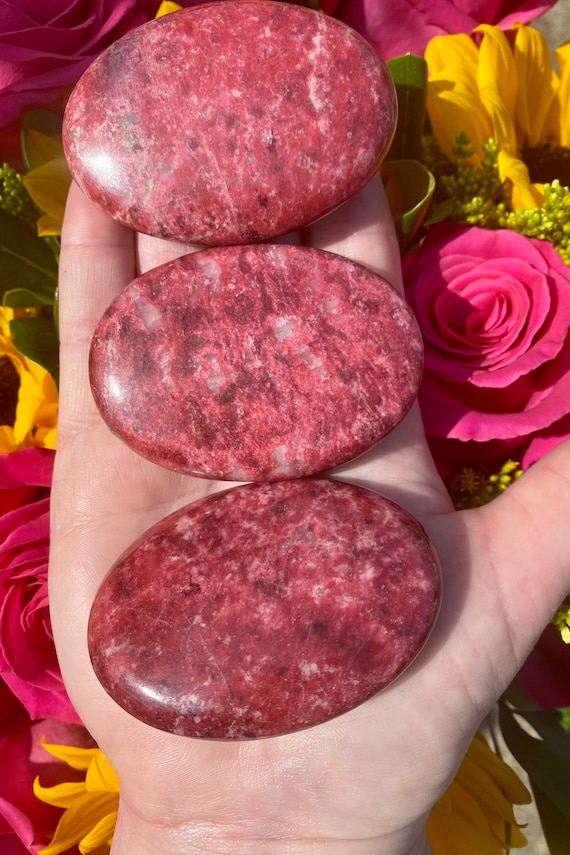 RARE Thulite Palmstone from Norway
