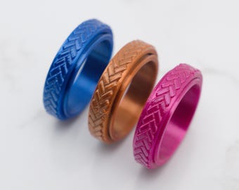 Knot Spinner Ring, 6mm Band Fidget Ring, Meditation Ring, Worry Ring, Spinning Ring, Kids, Stress Relief, Fidget Spinner, Textured Ring