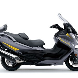 Set Adesivi compatibili con Suzuki Burgman 650 (2017-2020) KIT 6 stickers per carena moto decal scooter - Monocolore COLORE A SCELTA  M0328