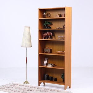 Vintage teakhouten boekenkast | Plank uit het midden van de vorige eeuw | Houten opbergruimte uit de jaren 60