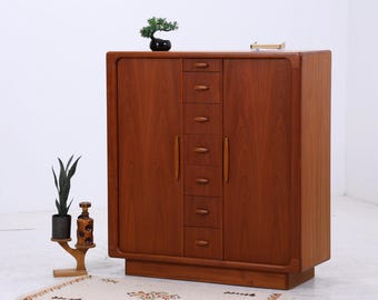 Dyrlund Herrenschrank Teak | Danish Design Cabinet | Vintage Lamellentüren Schrank | Seltene Ausführung