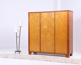 3-Türiger Vintage Kleiderschrank 60er Jahre | Mid Century Retro Möbel | 70er Jahre Wäscheschrank | Mid-Century Design | 3 Türig Nussbaum