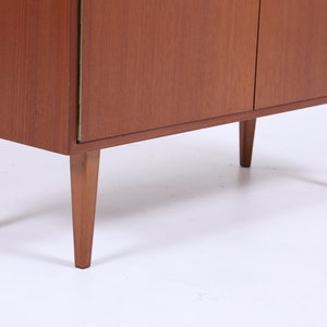 Schmale Vintage Kommode 60er Jahre Mid Century Kleines Sideboard Flurkommode Schrank Retro 70er Bild 10