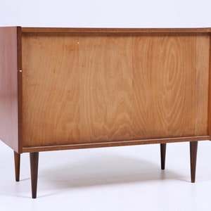 Hochglanz Kommode aus den 60er Jahren Mid Century Kleines Sideboard Vintage Flurkommode Schrank Retro 70er Bild 8