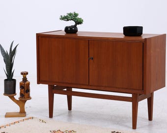 Komoda z drewna tekowego w stylu vintage | Szafka z połowy XX wieku | Skandynawski design