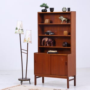 Vintage teakhouten plank | Boekenkast uit het midden van de vorige eeuw | Retro houten opbergruimte jaren 60-70