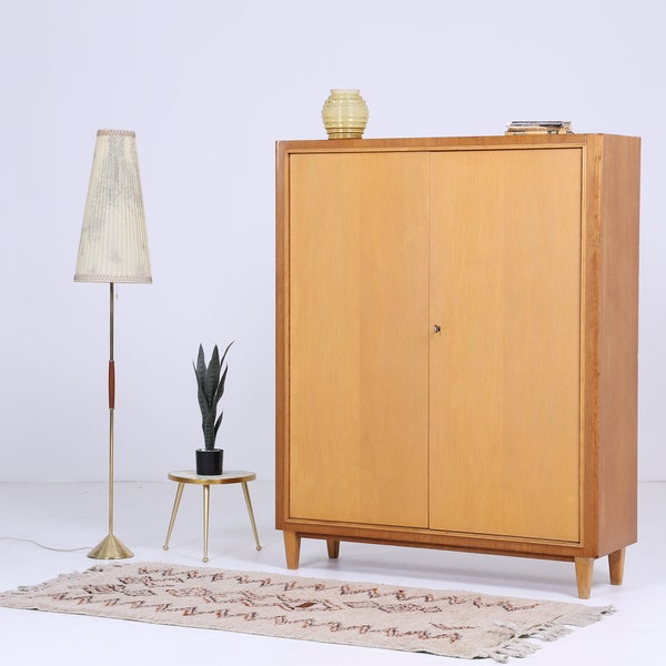 Klassischer Vintage Schrank 60er Jahre | Mid Century Wäscheschrank Fächerschrank Retro