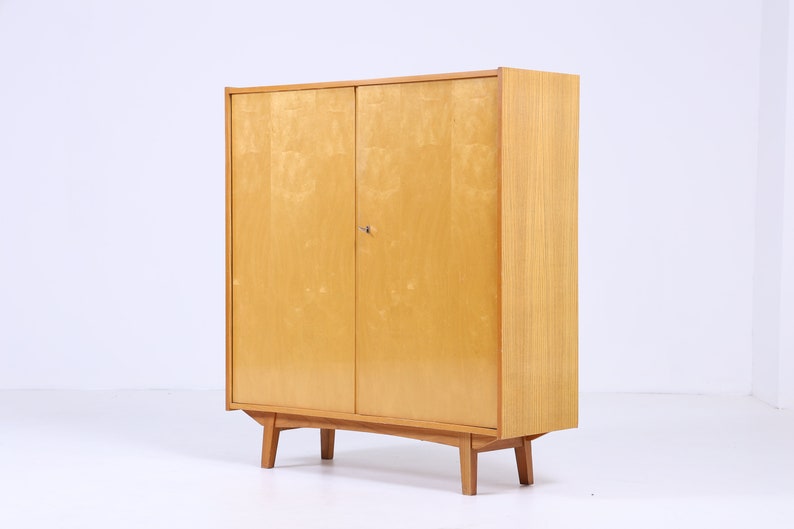 Heller Vintage Schrank 60er Jahre Mid Century Wäscheschrank Schubladen Fächerschrank Retro Hochglanz VEB Möbelfabrik Werdau Bild 2