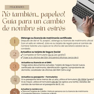 以下が含まれることがあります： 名前変更のためのスペイン語ガイド。ラップトップと手順のリストが特徴です。ガイドには、婚姻届、社会保障カード、DMVの更新、パスポートフォーム、アカウントの更新に関するセクションが含まれています。テキストはベージュと茶色の配色です。