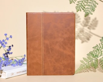 Custodia per iPad in vera pelle color castagno chiaro / Cover in pelle ultra liscia / Custodia con portapenna / iPad Pro 2025-24/2022-21 / iPad Air 2026-24