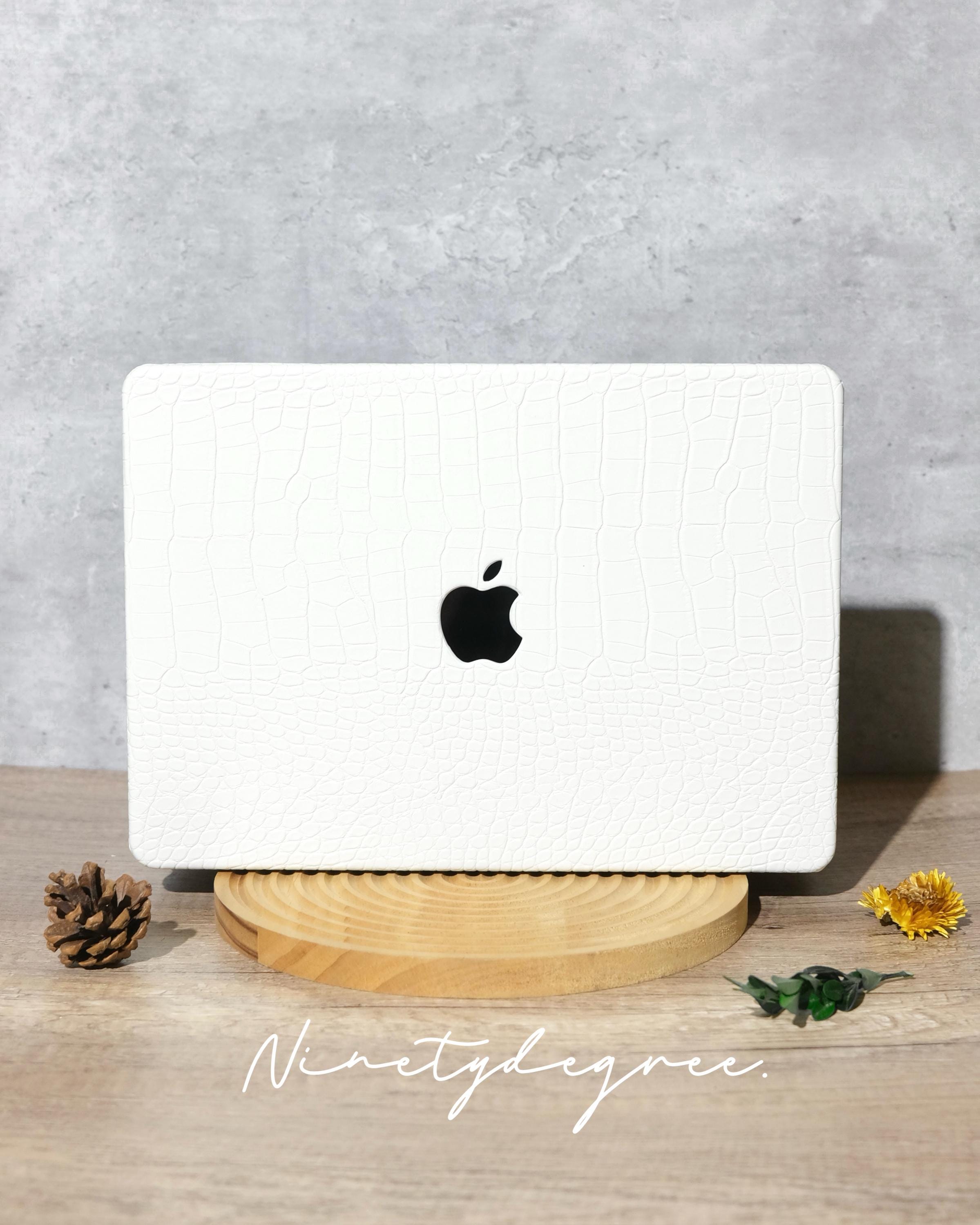 Elegance White crocodile print leather MacBook case | Shockproof Cover | MacBook Pro/Air 12/13/14/15/16 | Cover for M1/M2/M3/M4 2018-2023-25