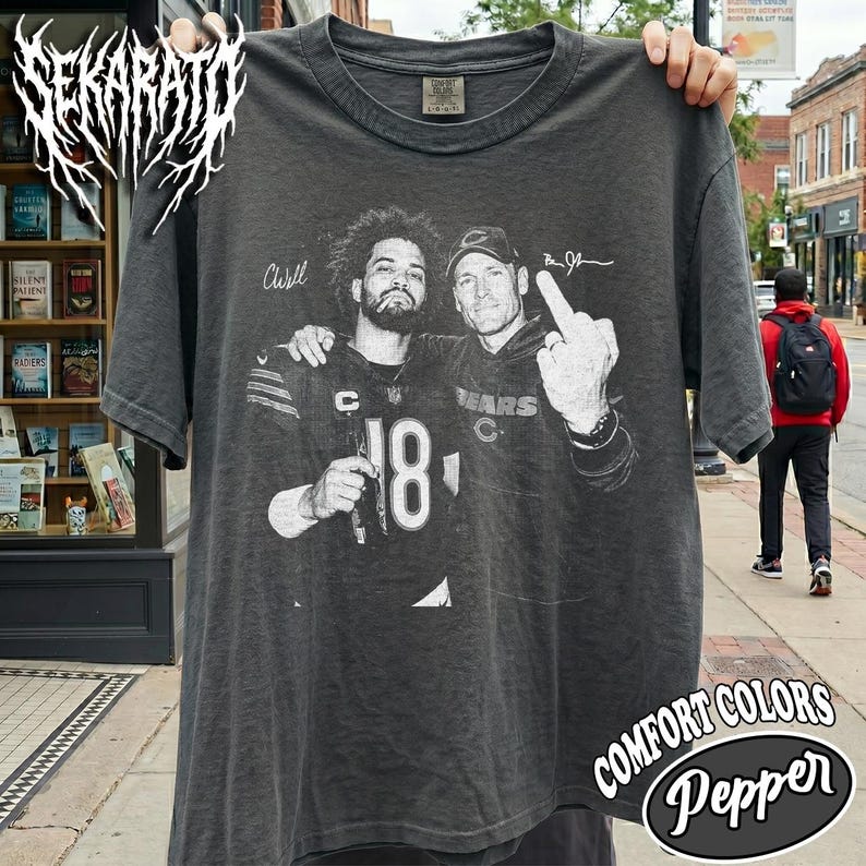 Caleb Williams-tröja, Ben Johnson Chicago fotbollströja, Comfort Colors marinblå t-shirt, Caleb Williams 18 vintage-tröja, rolig fotbollsfan-gåva bild 1