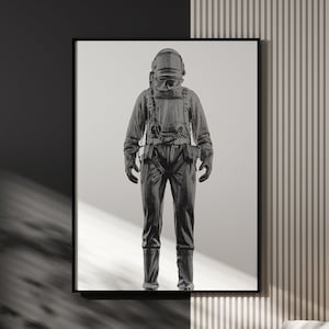 Astronaute noir et blanc sur une affiche 24x36. Art mural astronaute | Affiche d'astronaute | Art de bureau | Grande impression d'art | Art de l'espace