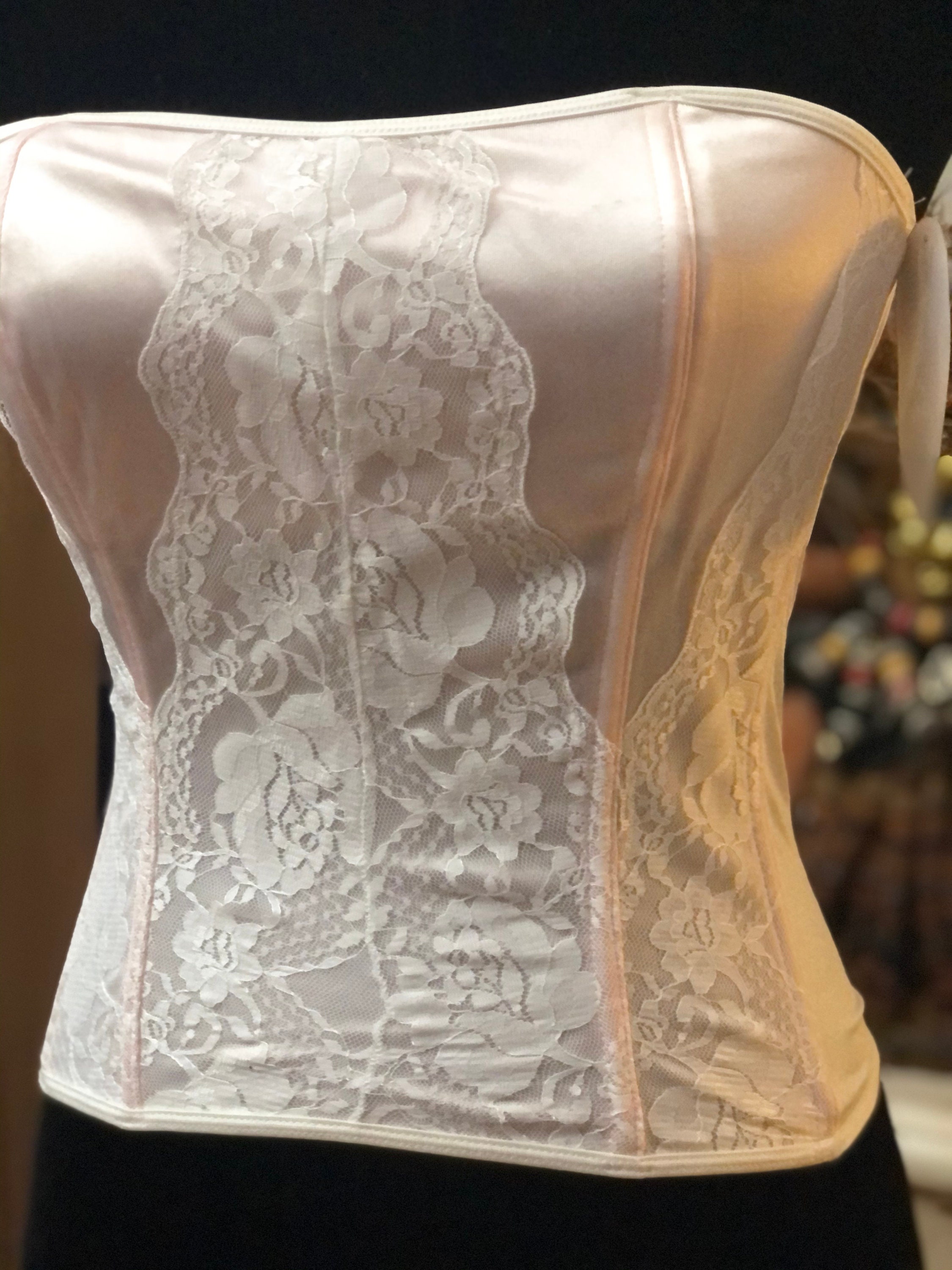L and XL Vintage Pink and White Lace Corset Etsy