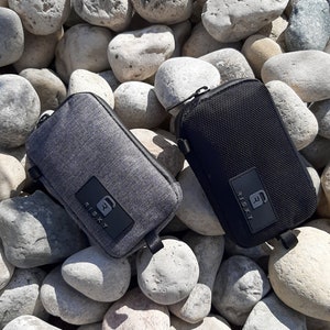 Small Smell Proof Pouch: Carbon Lined Travel Storage Case (5x3)