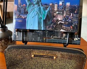 REBECCA MINKOFF Monedero de Mujer. Cuero negro y dorado. Vintage, nuevo en caja