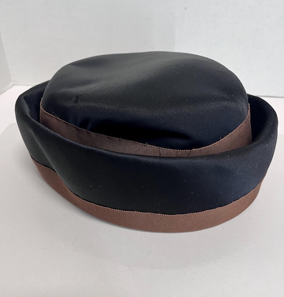 VTG Mr. D’ Pill Box Hat