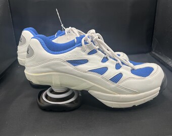 Vintage 1990 Y2K Z-Coil Freedom Classic Athletic Sneaker open coil spring heel size 9. Pre owned yet in great condition Unisex blue and whit