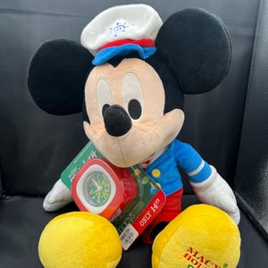 Vintage 2009 Macy's Holiday Sailor Mickey Mouse Plush with Clock – Limited Edition bild 1