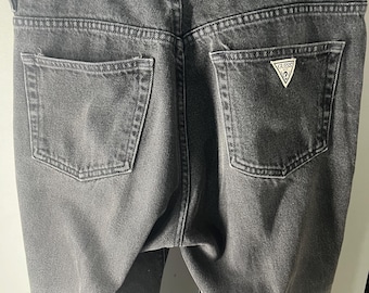 Vintage unisex Guess washed granite color jeans 1990s size 33 x 30 in excellent condition. Great nostaglia!