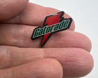 Vintage 1980s Gatorade lapel pin New.