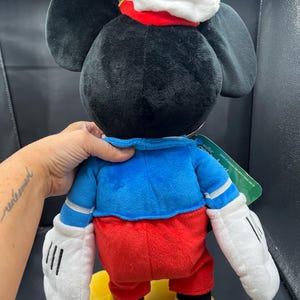 Vintage 2009 Macy's Holiday Sailor Mickey Mouse Plush with Clock – Limited Edition bild 5