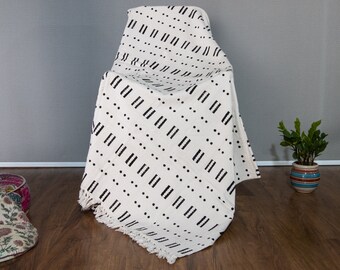 Throw Blanket Bohemian Mud Cloth Bed cover with Tassels Hand Loomed made Print Cotton Sofa Throw for Living Room