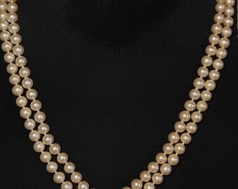 1950s Trifari Glass Pearl Necklace In Box Original Tag