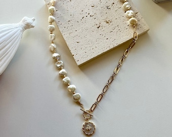 Collier original demi-perle demi-chaîne, pendentif abeille, cadeau de remise des diplômes