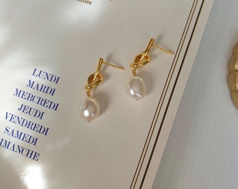 Knot Shaped Ear Studs,14k Gold Vermeil Earring With Pearl,Baroque Pearl Dangle&Drop Earring,Minimalist Dainty Wedding Earring,