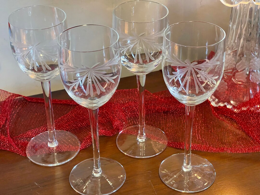 Classic Stemmed Wine Glass 8.5X21cm main image 0