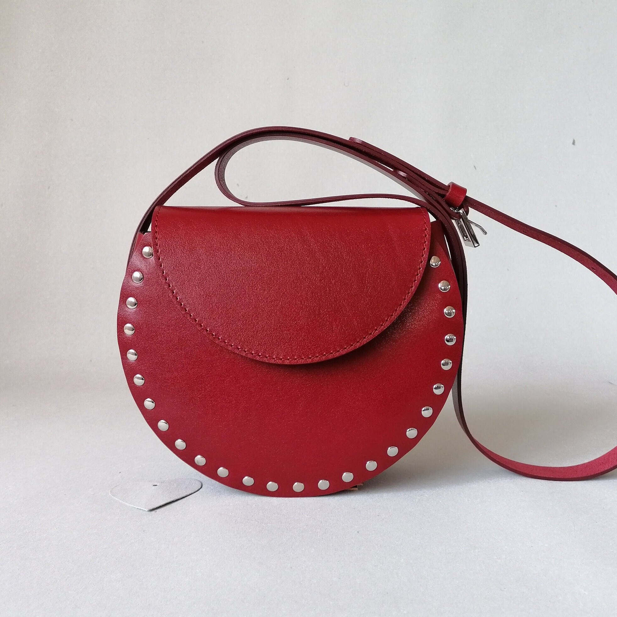Onafhankelijk Emulatie gemak Ronde leren tas kleine leren schoudertas handgemaakt in - Etsy Nederland Onafhankelijk Emulatie gemak Ronde leren tas kleine leren schoudertas handgemaakt in - Etsy Nederland