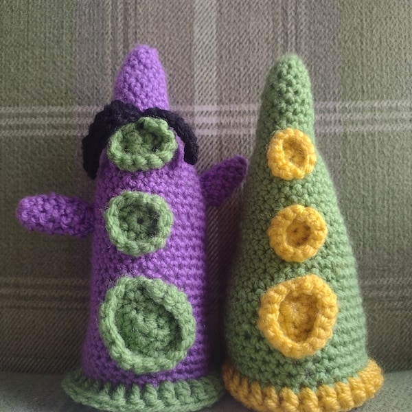 Day of the Tentacle inspired crocheted plush, Green Tentacle and Purple Tentacle
