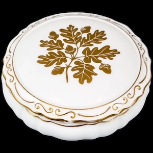 Coalport fine bone china large box hand-painted with gilt acorns and oak leaves
