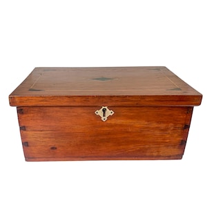 Antique large Victorian mahogany work box / jewellery chest with rhombus design to lid