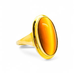 Vintage 9ct gold tiger’s eye cocktail ring with oval chatoyant cabochon, 1964, statement retro jewellery, mid-century gift, size N / 6.75
