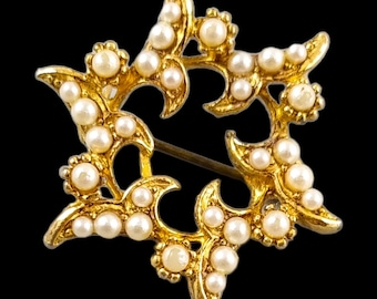 1950's estate gold plated scrolling floral star brooch set with imitation pearls, Edwardian revival