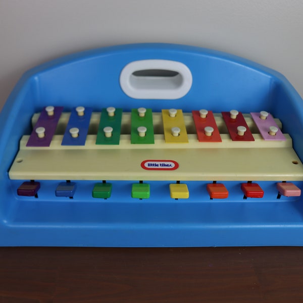 Vintage 1985 Little Tikes Toy Xilófono Piano con colores del arco iris - Excelente condición + Muy limpio