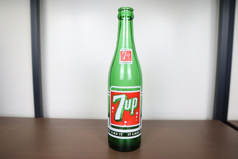 Vintage 1970s Green 7up Bottle 10 Fl Oz Very Clean and No Damage image 1