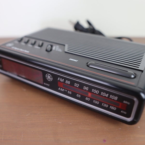 Classic Vintage 1990s Black + Metallic  General Electric Digital Clock Radio with Alarm - Excellent Condition + Very Clean