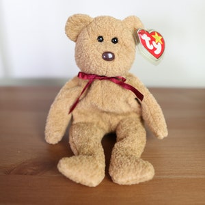 Vintage 90er Jahre Sammlerstück Ty Beanie Baby &quot;Curly&quot; der Bär mit Tag Fehlern - Ausgezeichneter Zustand mit Anhängern + Swing Tag Cover