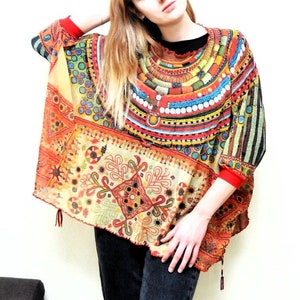 Raro dos anos 90 Jean Paul Gaultier JPG Tatuagem Soleil Sheer Mesh Gipsy Boho Rainbow Indiano Hippie Oversized Top Camiseta Haut