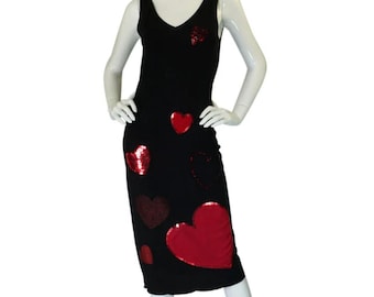 Vestido largo vintage de los años 90 con apliques de lentejuelas y diamantes de imitación, con diseño de corazones rojos y rosas de San Valentín de Moschino Jeans