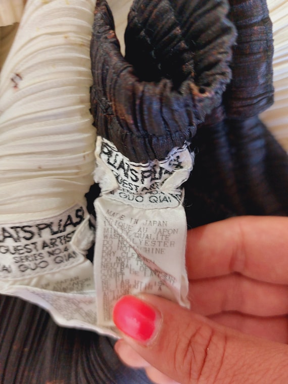 Pleats Please by Issey Miyake Guest Artist Series No. 4 Cai